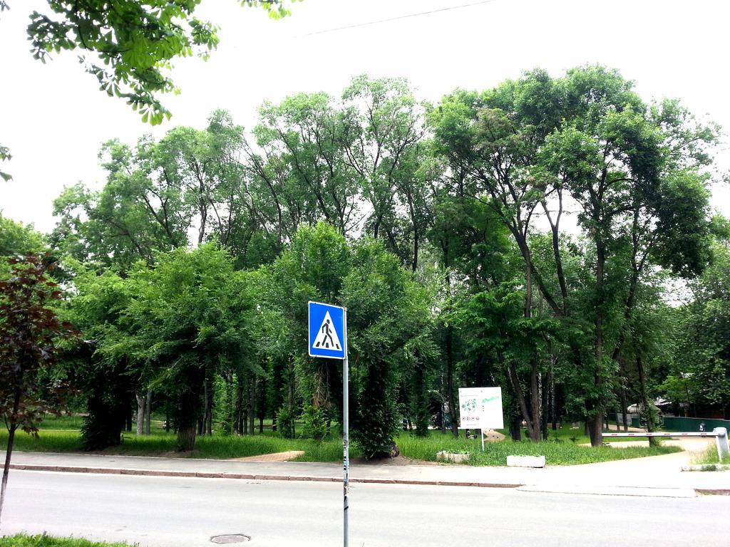 Standard Apartment on Umanskaya Kiev Dış mekan fotoğraf