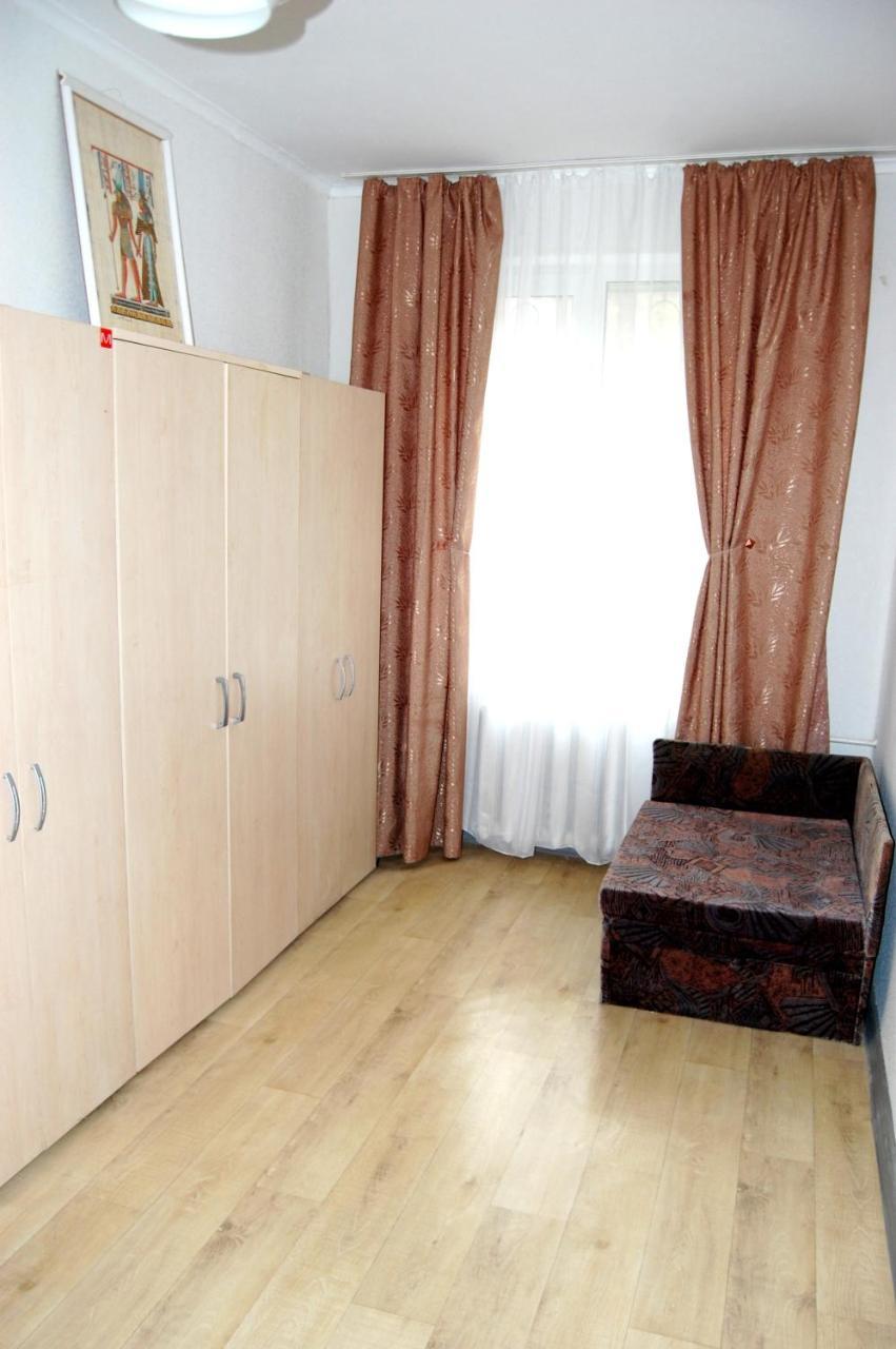 Standard Apartment on Umanskaya Kiev Dış mekan fotoğraf
